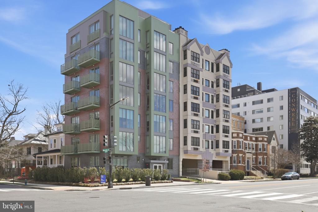 3219 WISCONSIN AVENUE NW Unit: 201