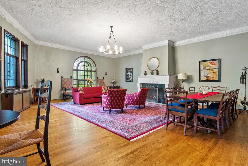 3041 SEDGWICK STREET NW Unit: 201-D