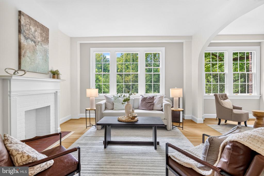 3041 SEDGWICK STREET NW Unit: 201-D