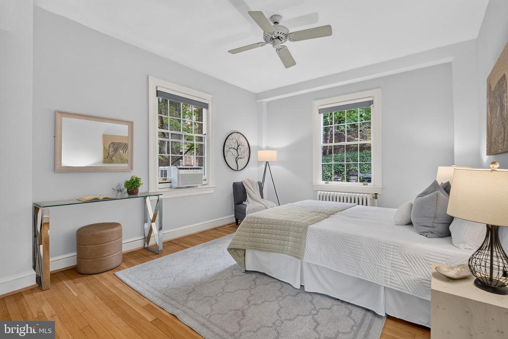 3041 SEDGWICK STREET NW Unit: 201-D
