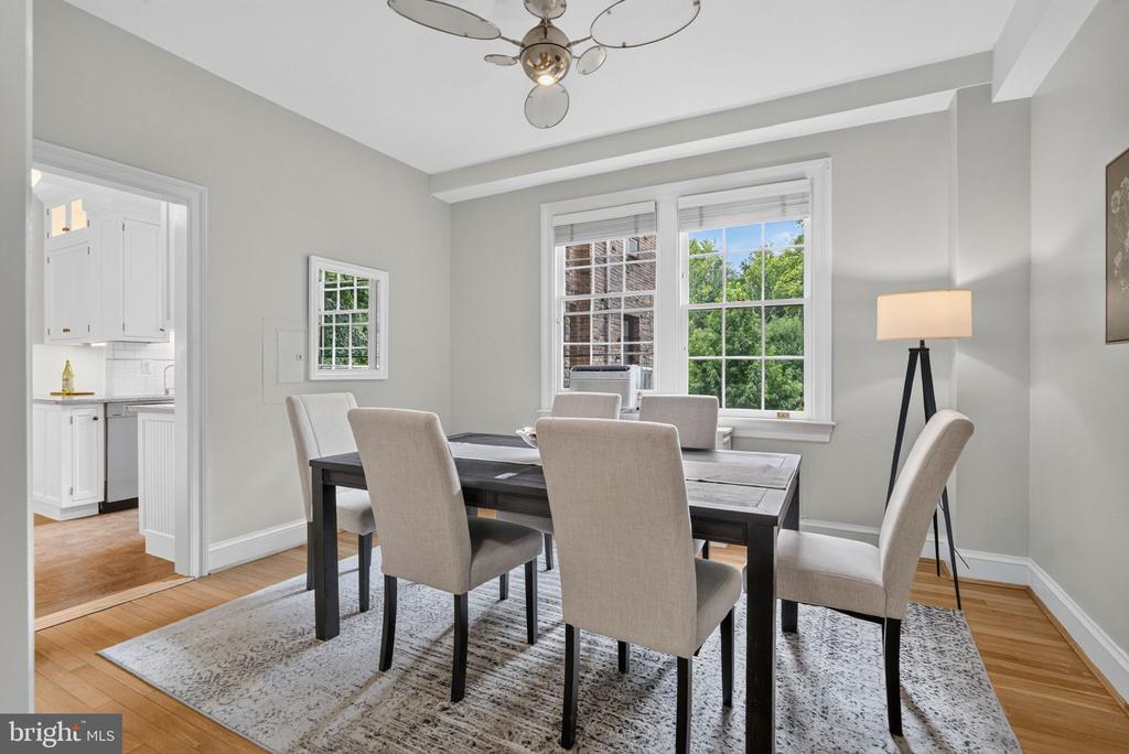 3041 SEDGWICK STREET NW Unit: 201-D
