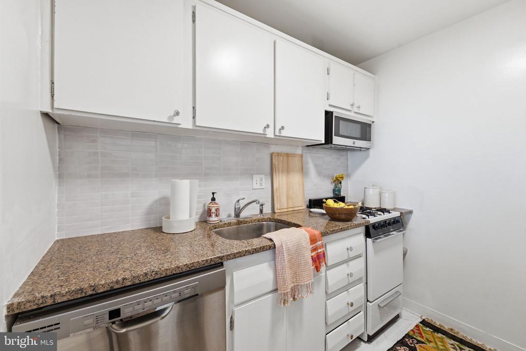 730 24TH STREET NW Unit: 600