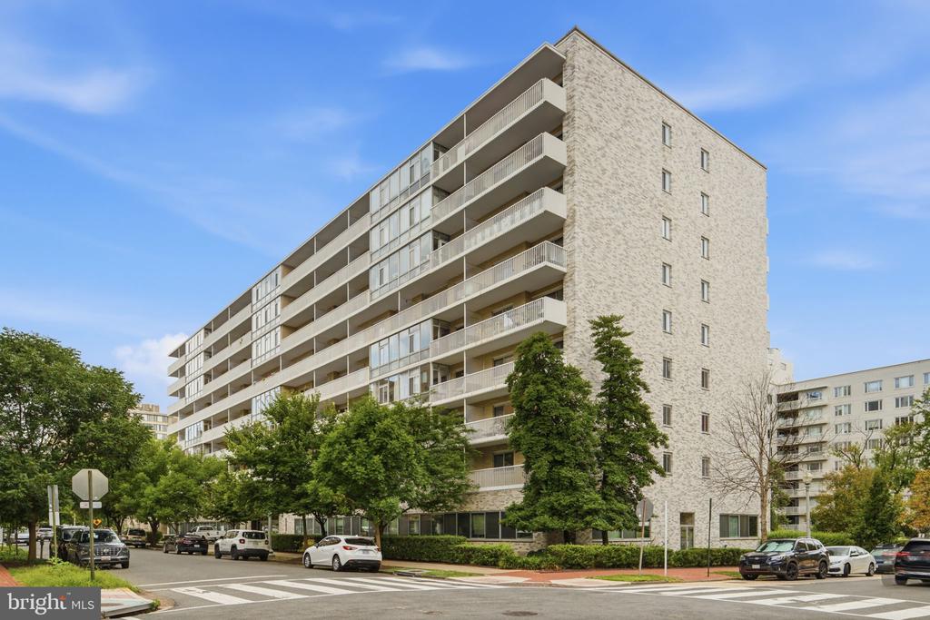 730 24TH STREET NW Unit: 600