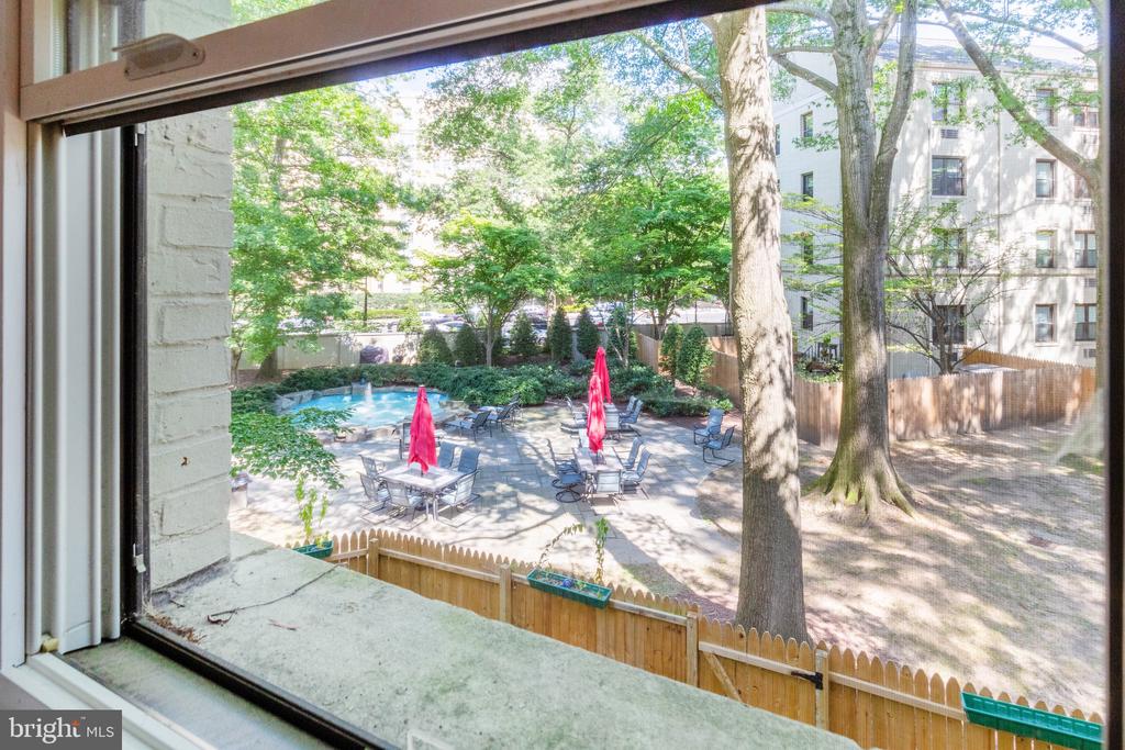 3100 CONNECTICUT AVENUE NW Unit: 230