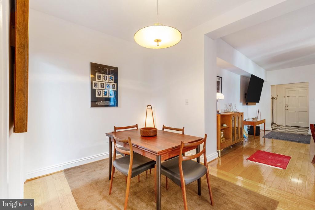 3100 CONNECTICUT AVENUE NW Unit: 230