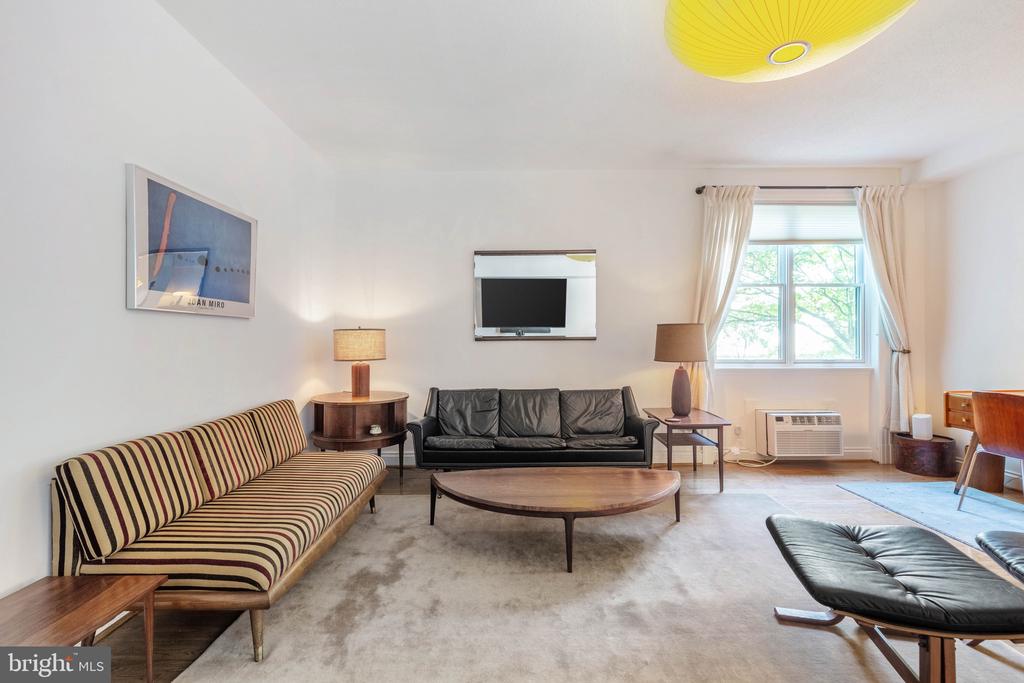 3100 CONNECTICUT AVENUE NW Unit: 230