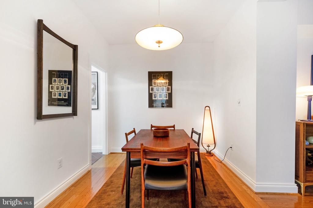 3100 CONNECTICUT AVENUE NW Unit: 230