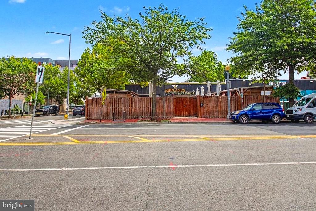 718 PARK ROAD NW Unit: 2