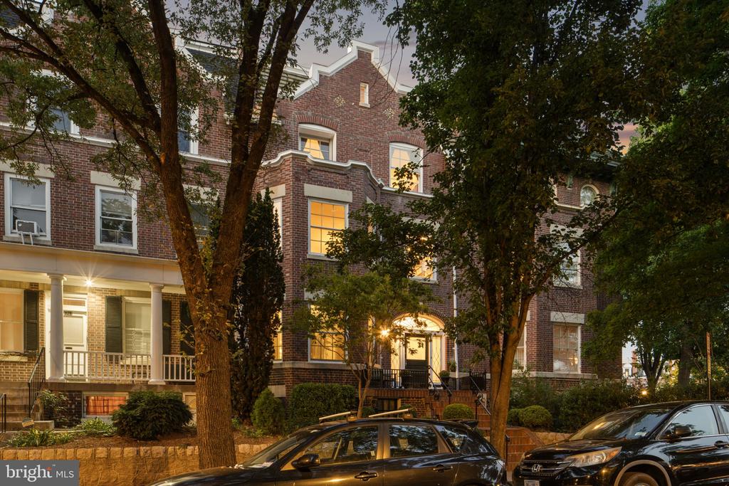 1705 LAMONT STREET NW