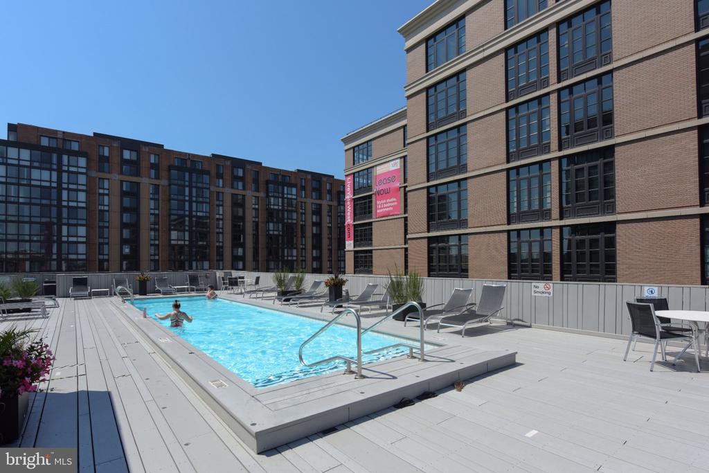 437 NEW YORK AVENUE NW Unit: 204