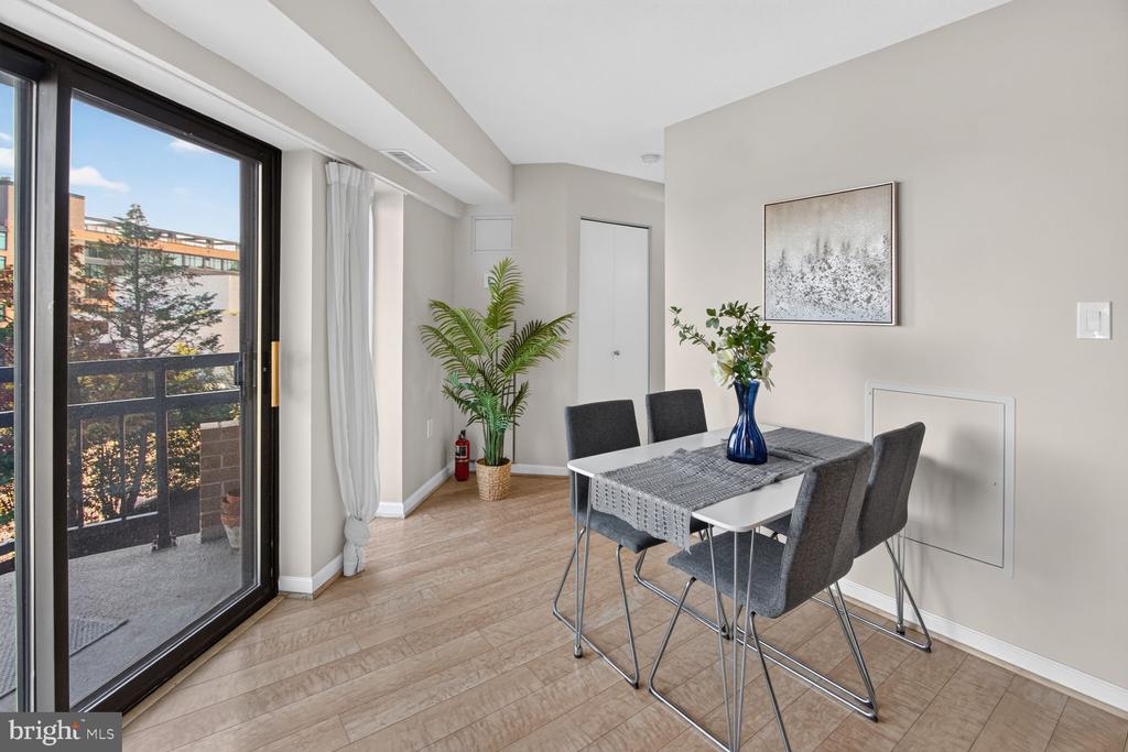 2111 NW WISCONSIN AVENUE NW Unit: 301