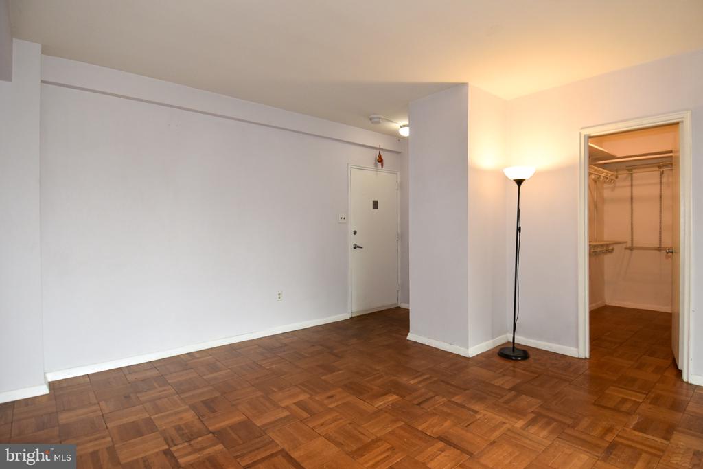 3601 WISCONSIN AVENUE NW Unit: 308