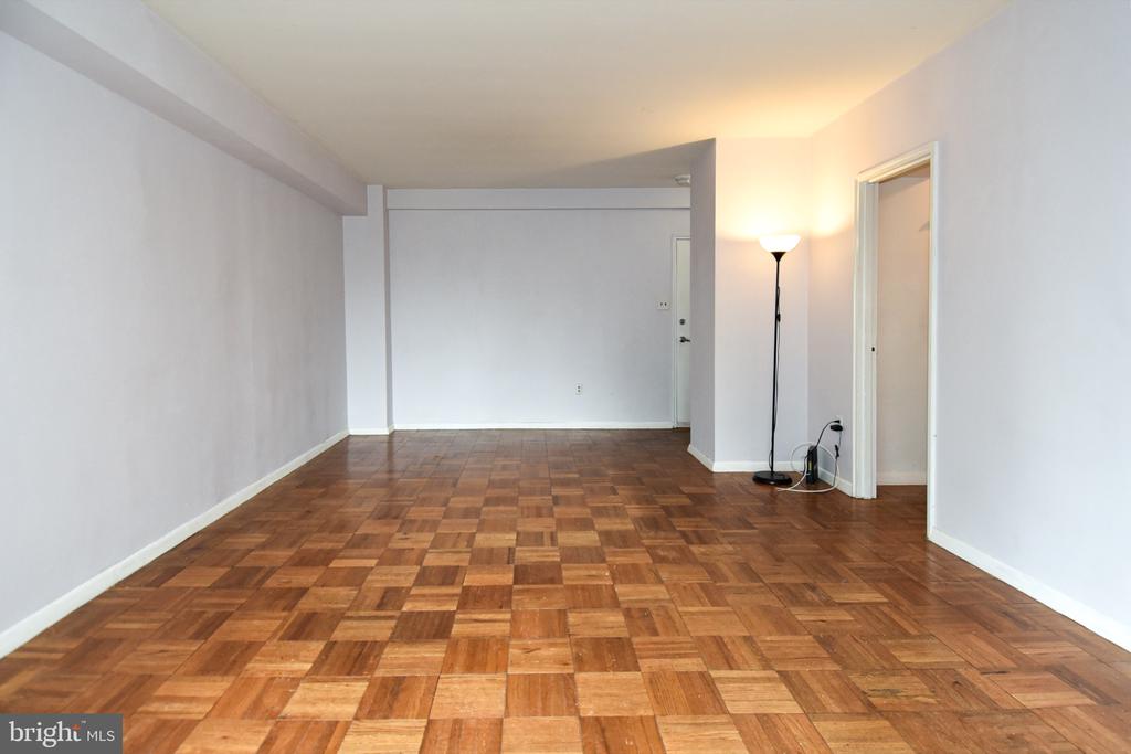 3601 WISCONSIN AVENUE NW Unit: 308