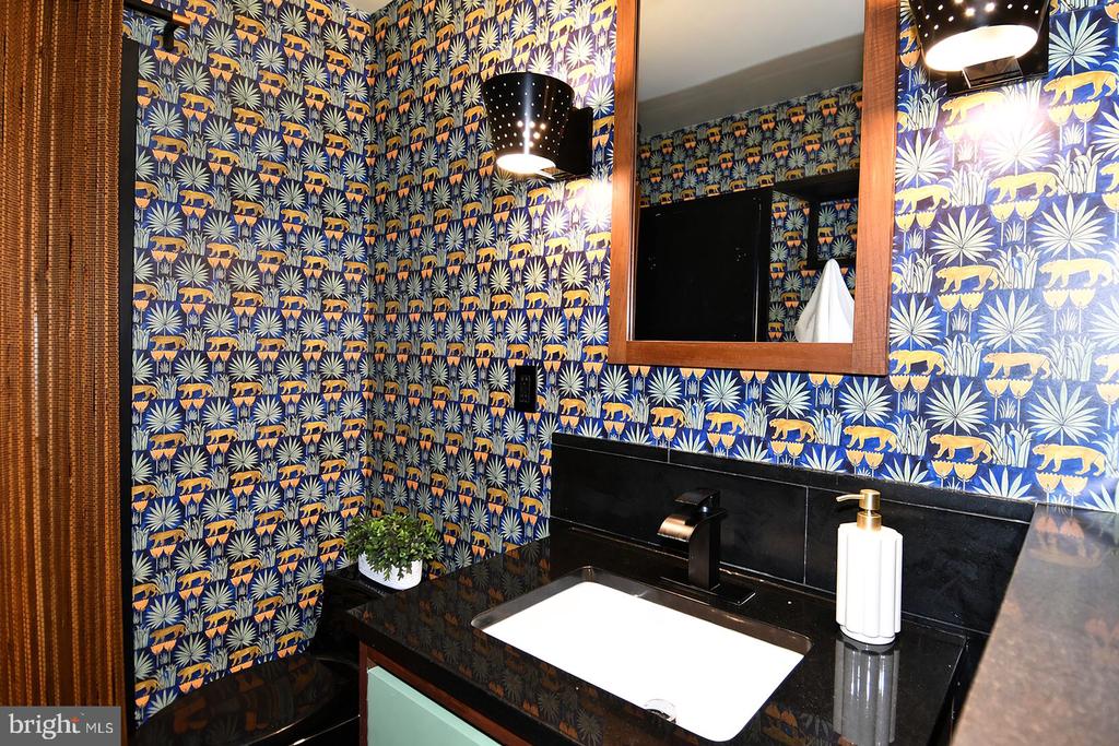 4101 CATHEDRAL AVENUE NW Unit: 107