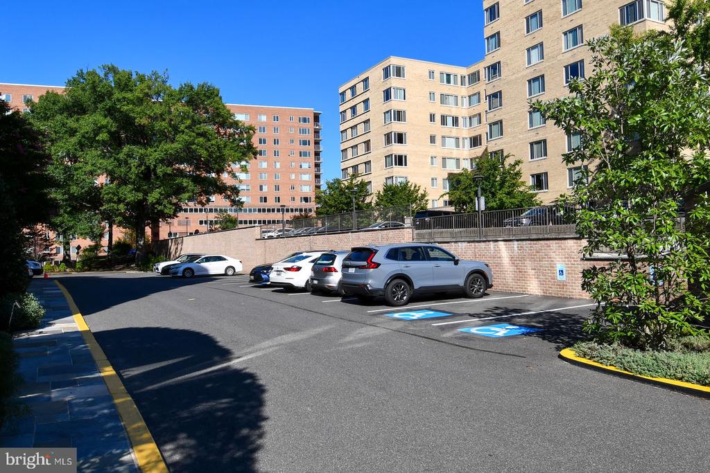 4101 CATHEDRAL AVENUE NW Unit: 107