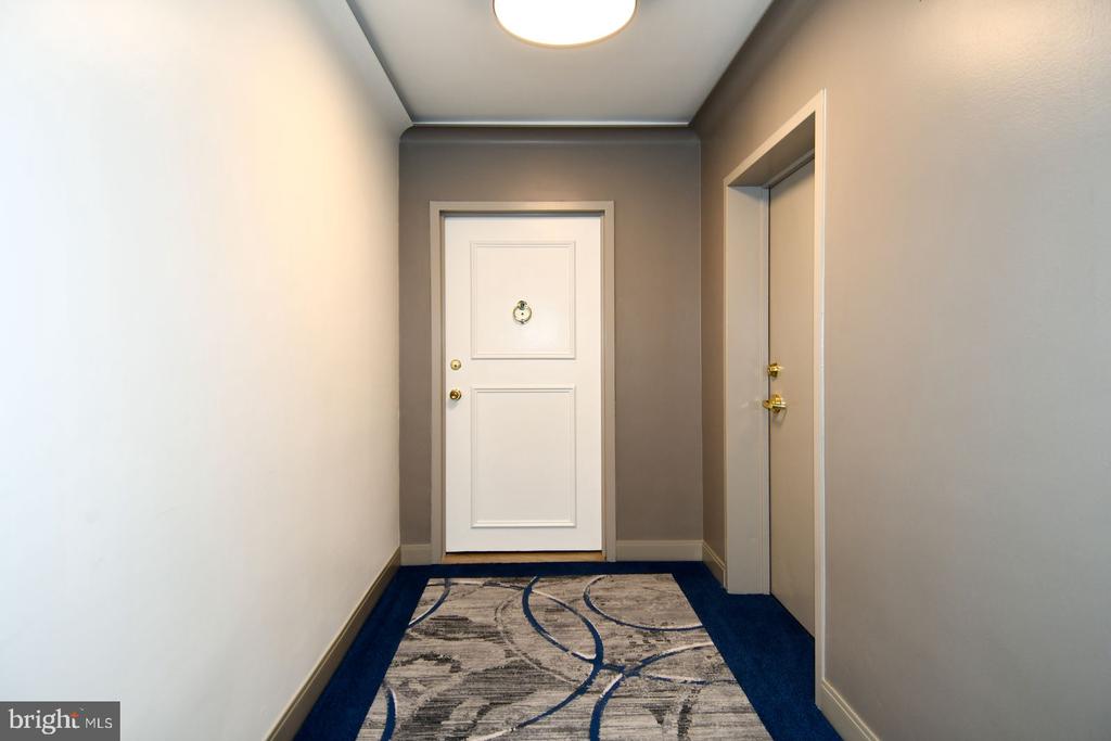 4101 CATHEDRAL AVENUE NW Unit: 107