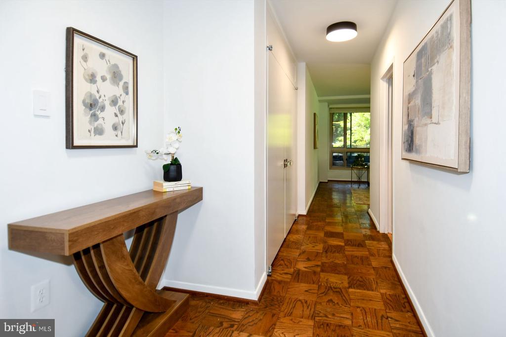 4101 CATHEDRAL AVENUE NW Unit: 107
