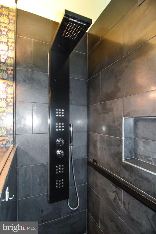 4101 CATHEDRAL AVENUE NW Unit: 107