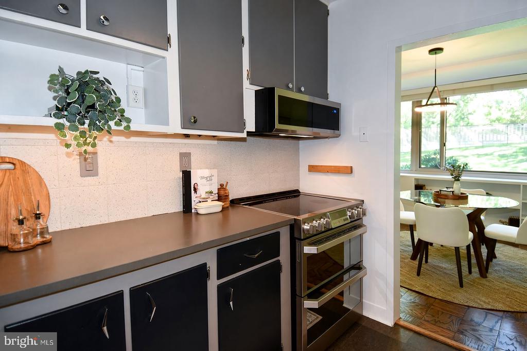 4101 CATHEDRAL AVENUE NW Unit: 107
