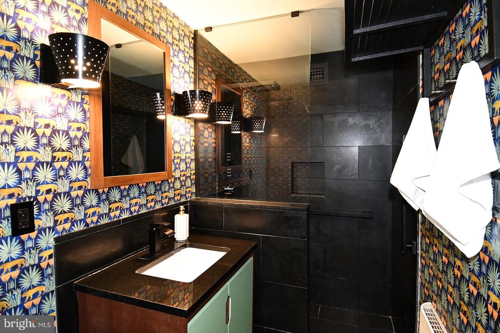 4101 CATHEDRAL AVENUE NW Unit: 107
