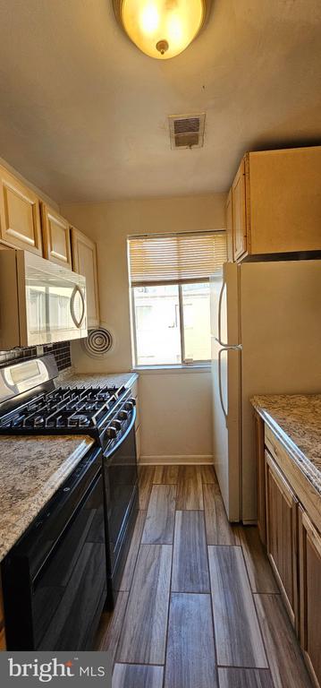 1920 NAYLOR ROAD SE Unit: 307
