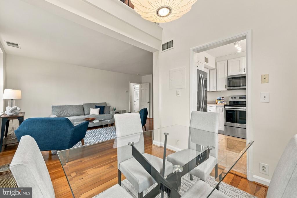 3823 RODMAN STREET NW Unit: E23