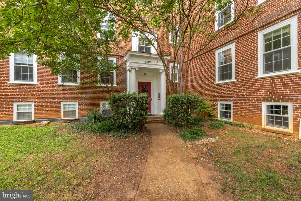3823 RODMAN STREET NW Unit: E23