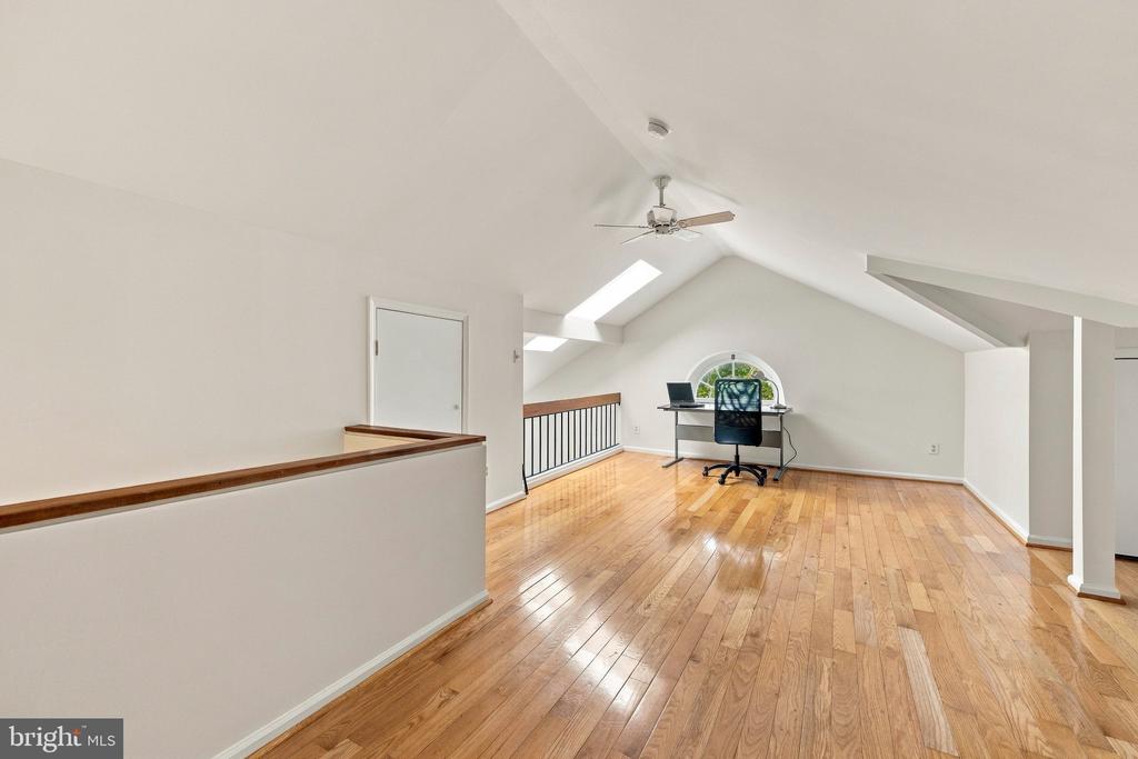 3823 RODMAN STREET NW Unit: E23