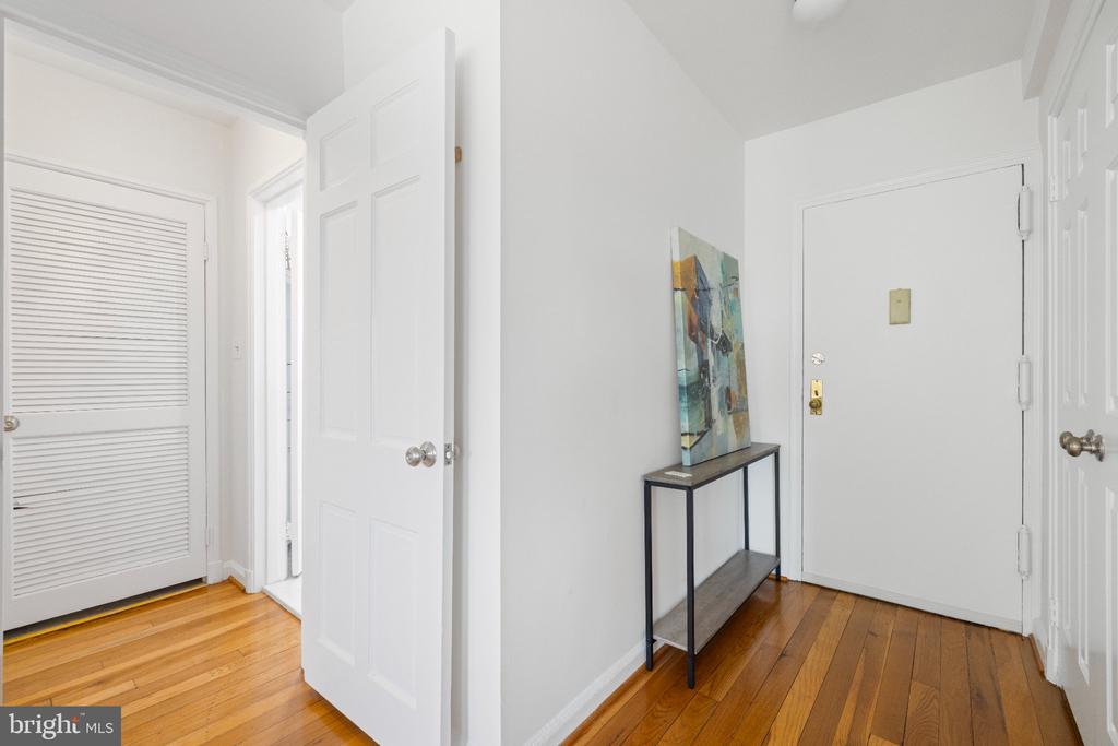 3823 RODMAN STREET NW Unit: E23