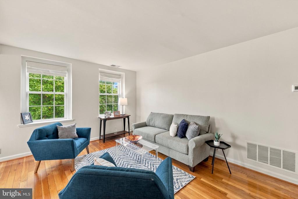 3823 RODMAN STREET NW Unit: E23