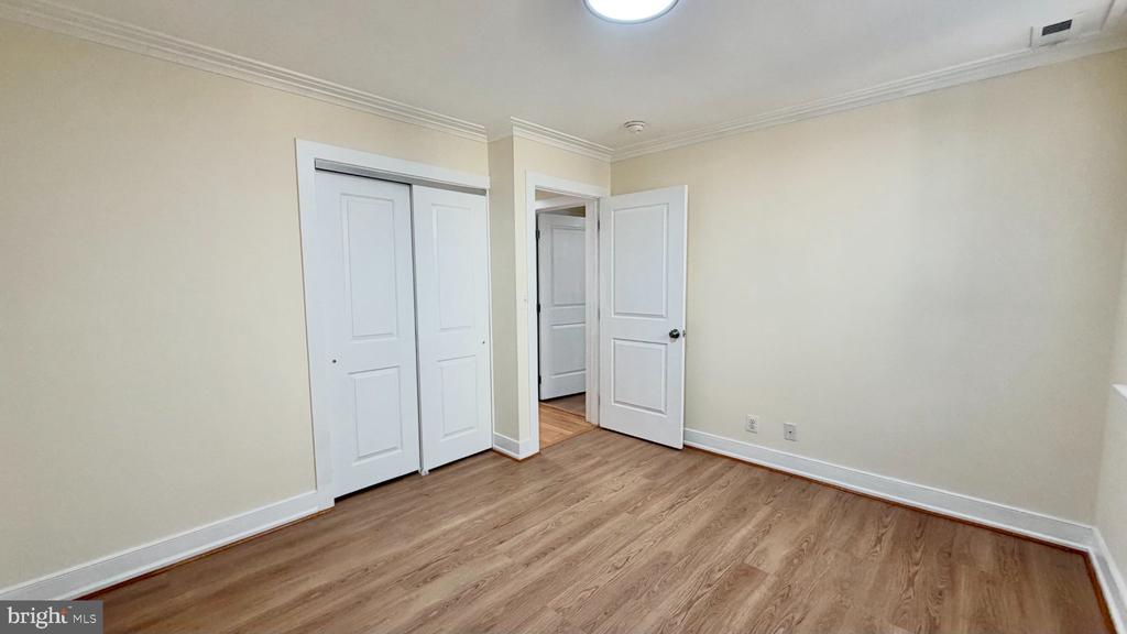 14 S ST NE Unit: 204