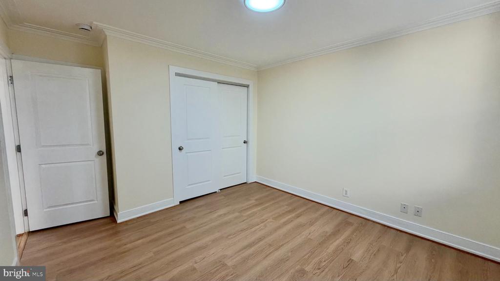 14 S ST NE Unit: 204