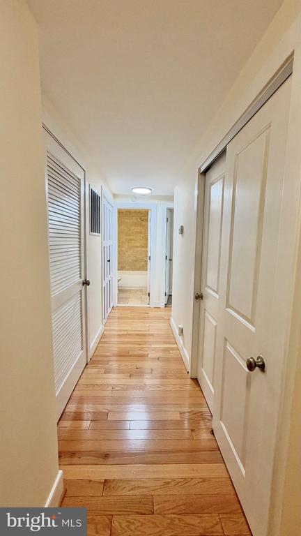 14 S ST NE Unit: 204