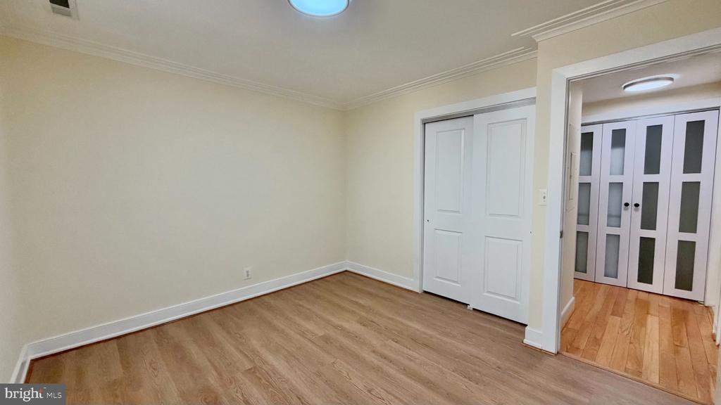 14 S ST NE Unit: 204