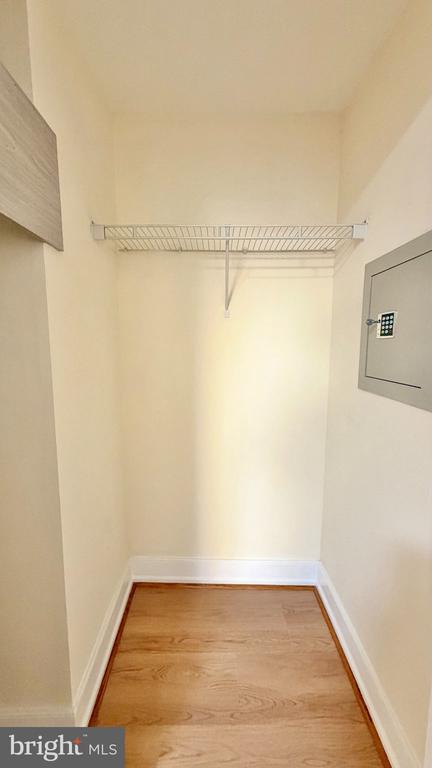 14 S ST NE Unit: 204