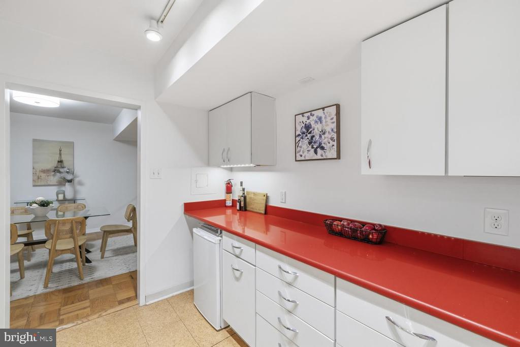 3001 VEAZEY TERRACE NW Unit: 426