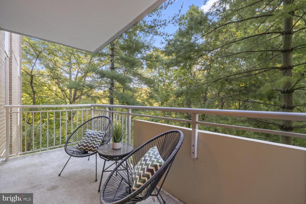 3001 VEAZEY TERRACE NW Unit: 426
