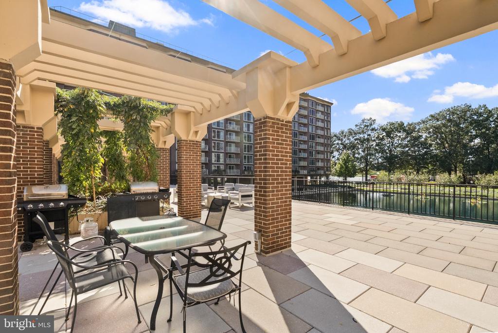 520 N STREET SW Unit: S-430 & S-429