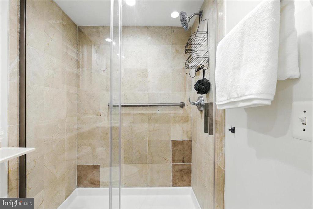 1367 K STREET SE Unit: B
