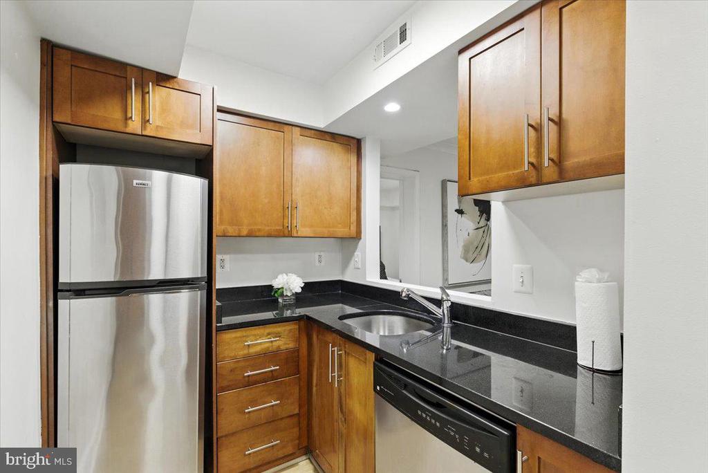 1367 K STREET SE Unit: B