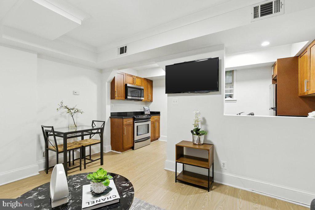 1367 K STREET SE Unit: B
