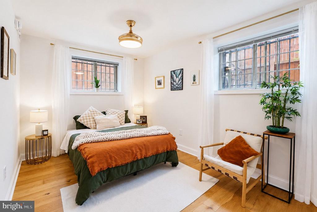 718 PARK ROAD NW Unit: 2