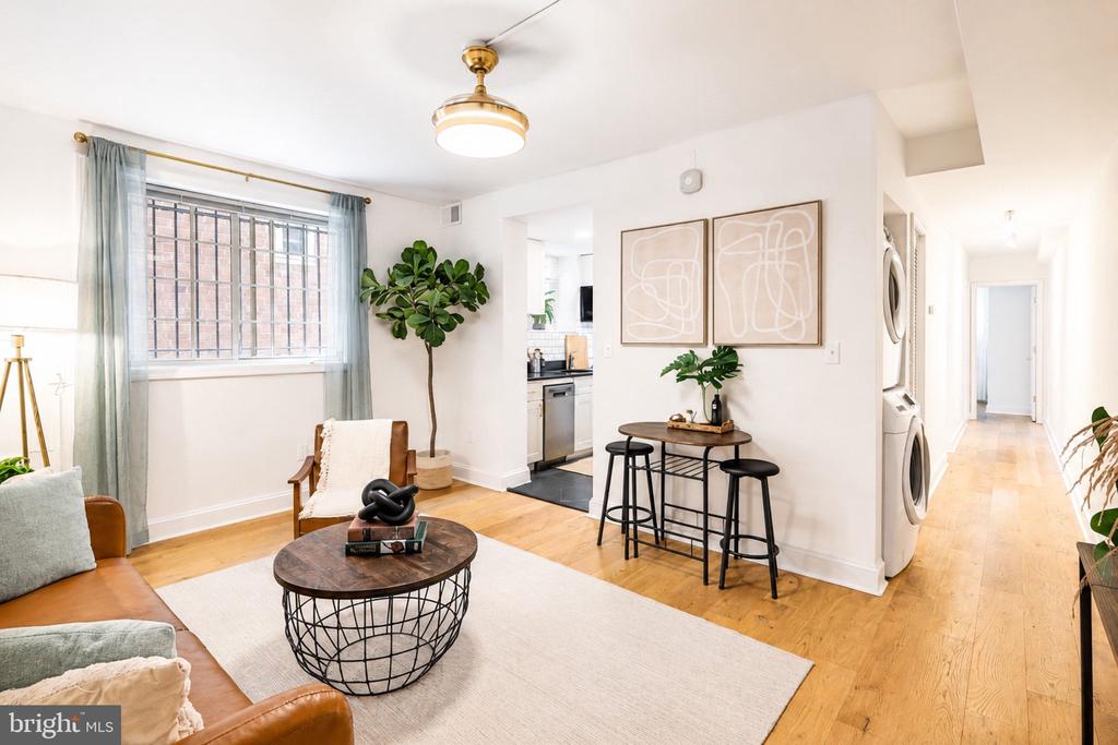 718 PARK ROAD NW Unit: 2