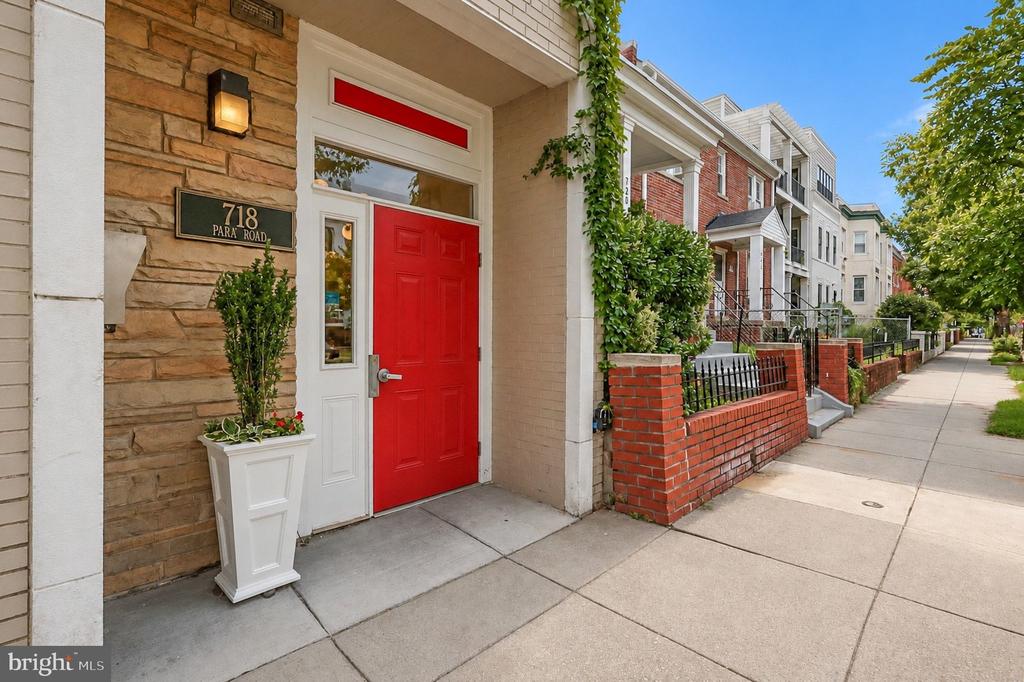 718 PARK ROAD NW Unit: 2