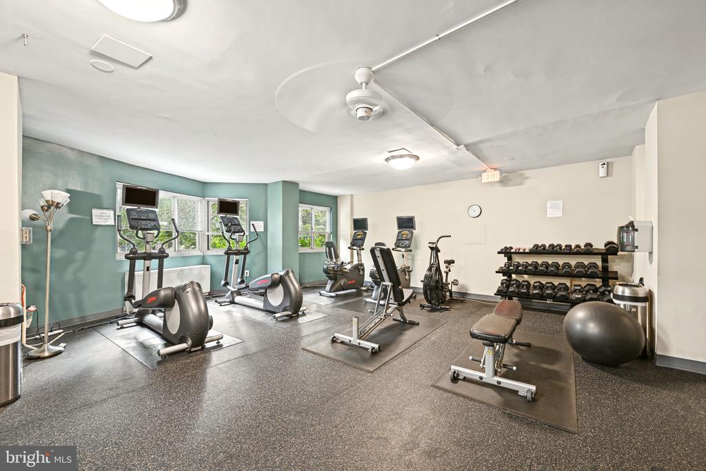 4600 CONNECTICUT AVENUE NW Unit: 222