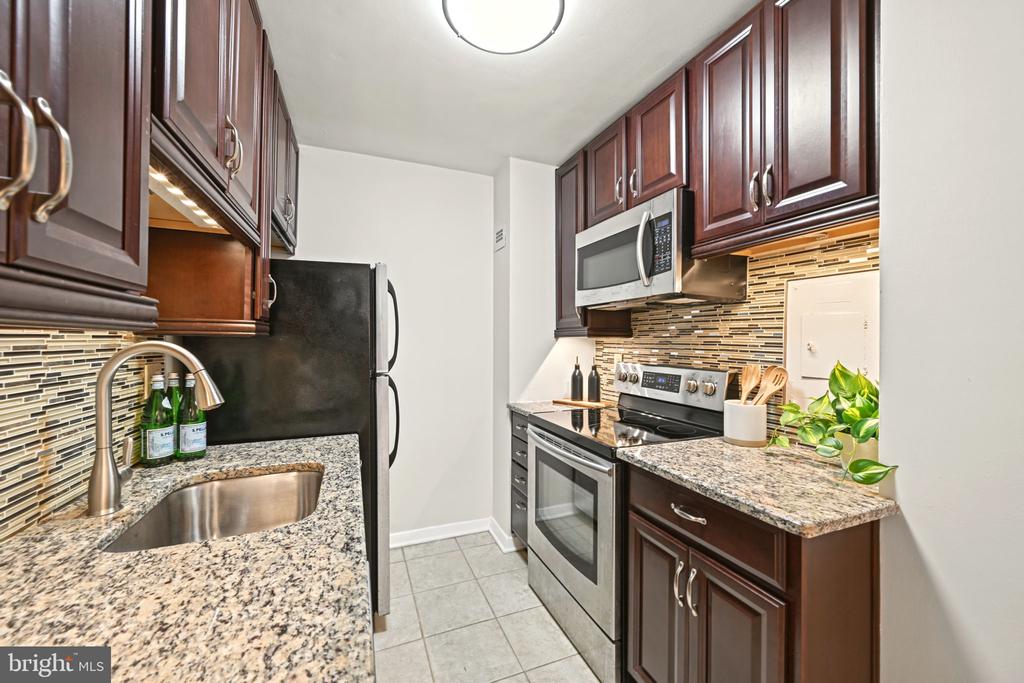4600 CONNECTICUT AVENUE NW Unit: 222