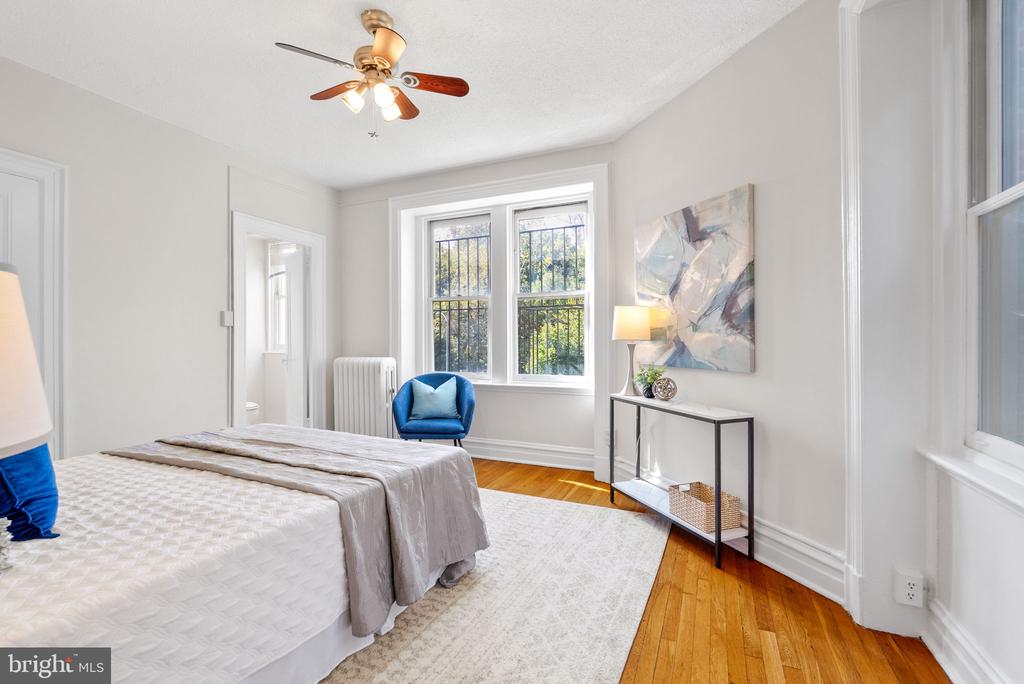 2456 20TH STREET NW Unit: 109