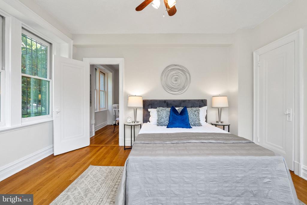 2456 20TH STREET NW Unit: 109