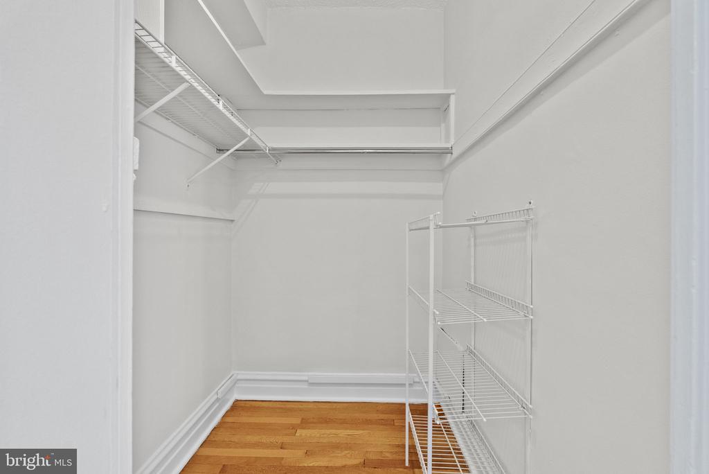 2456 20TH STREET NW Unit: 109