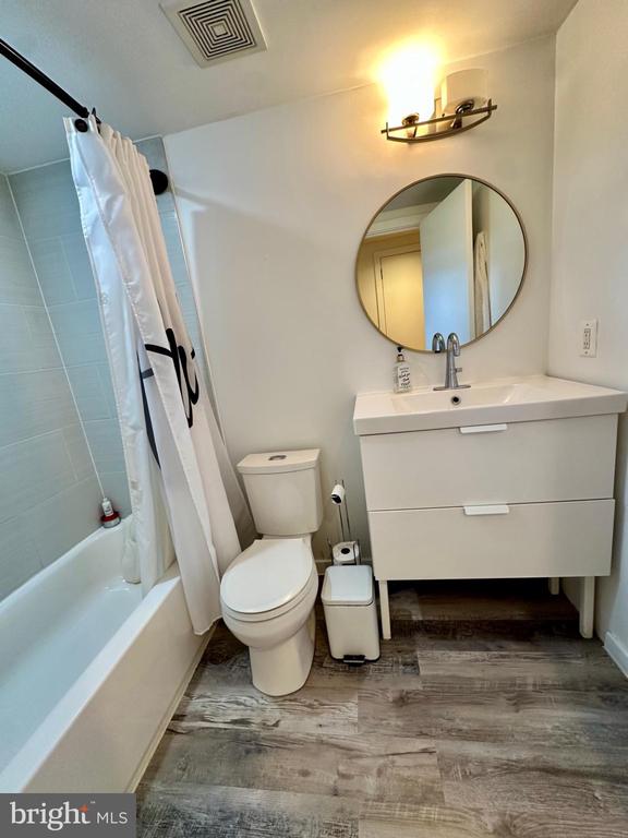 809 OTIS PLACE NW Unit: 4